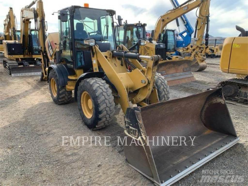 CAT 908M CA لوادر بعجل
