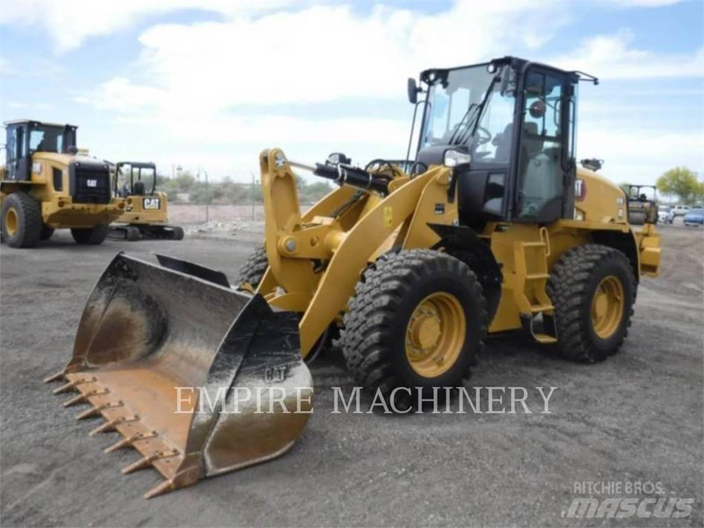 CAT 910-14 لوادر بعجل