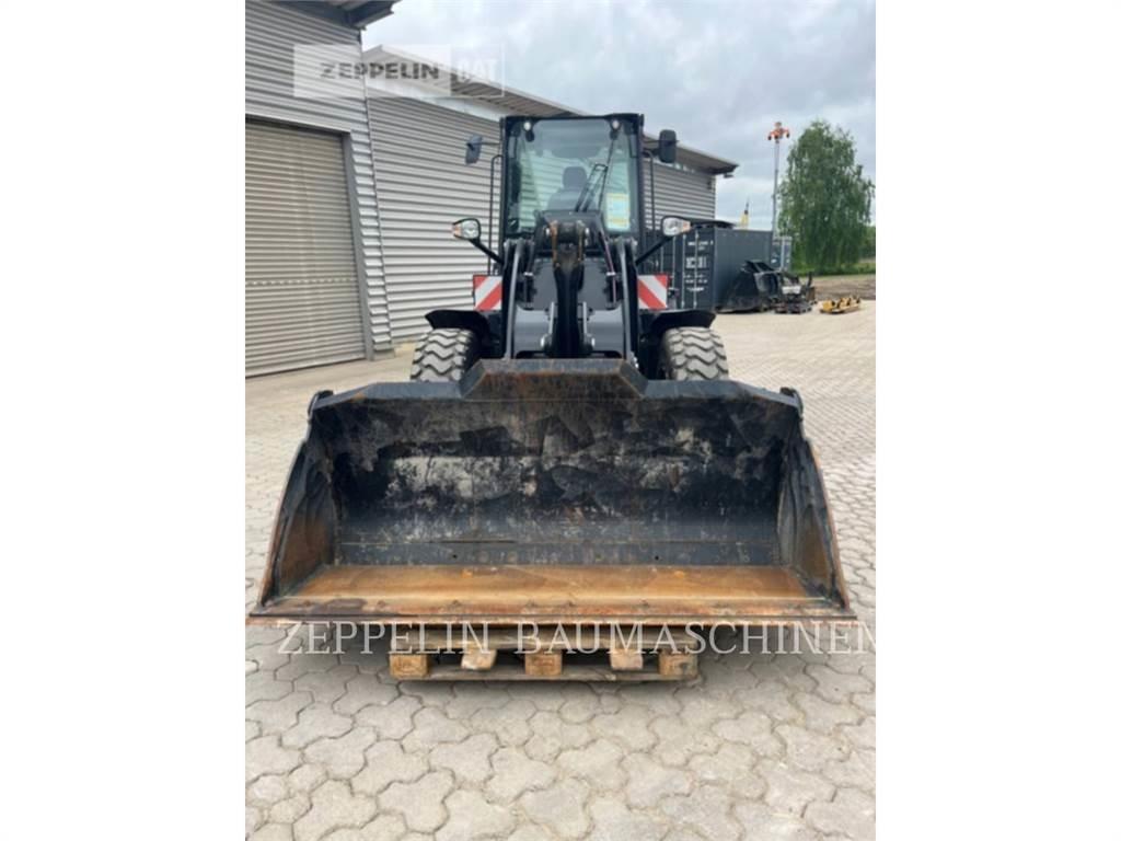 CAT 910-14A لوادر بعجل