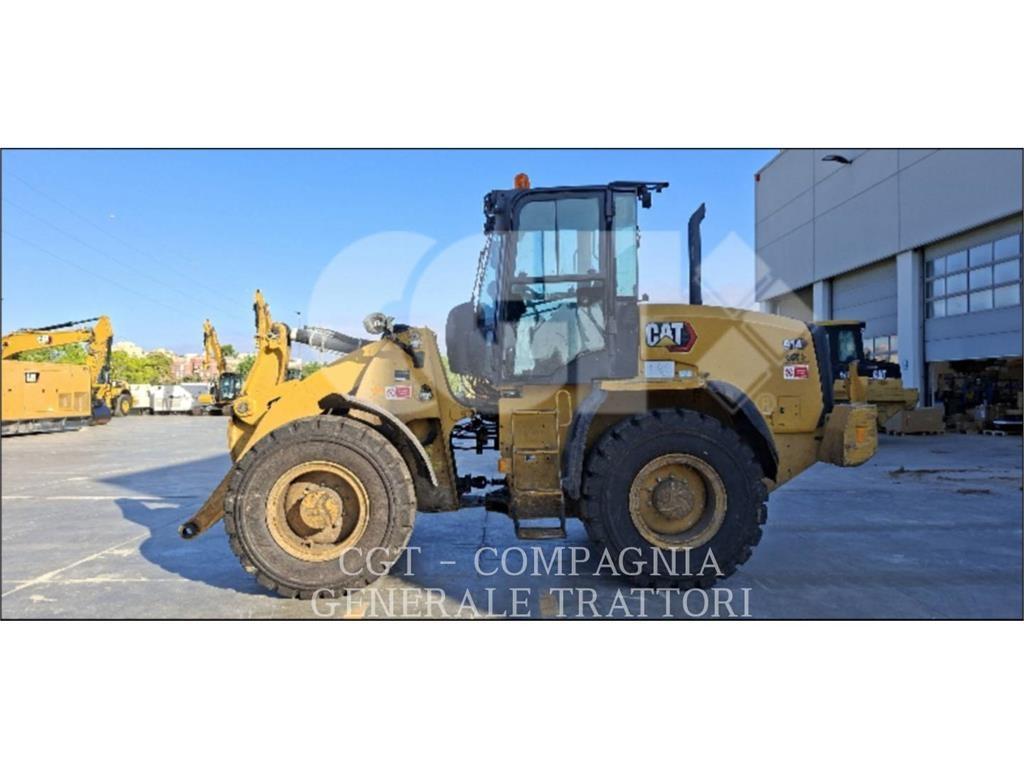 CAT 914 لوادر بعجل