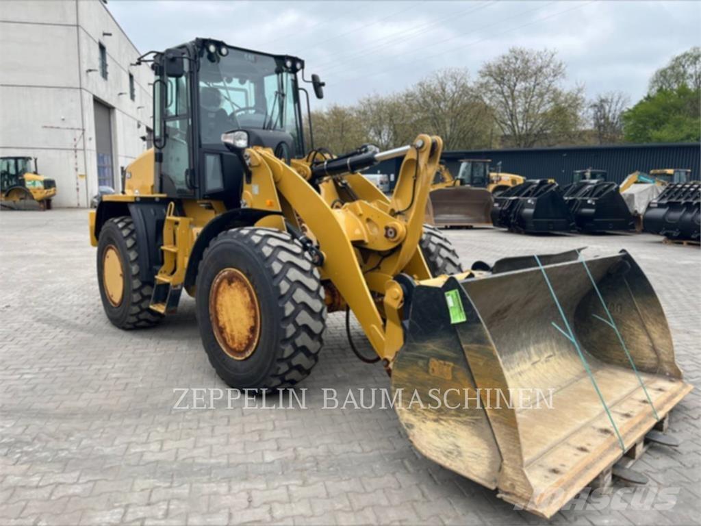 CAT 914-14A لوادر بعجل