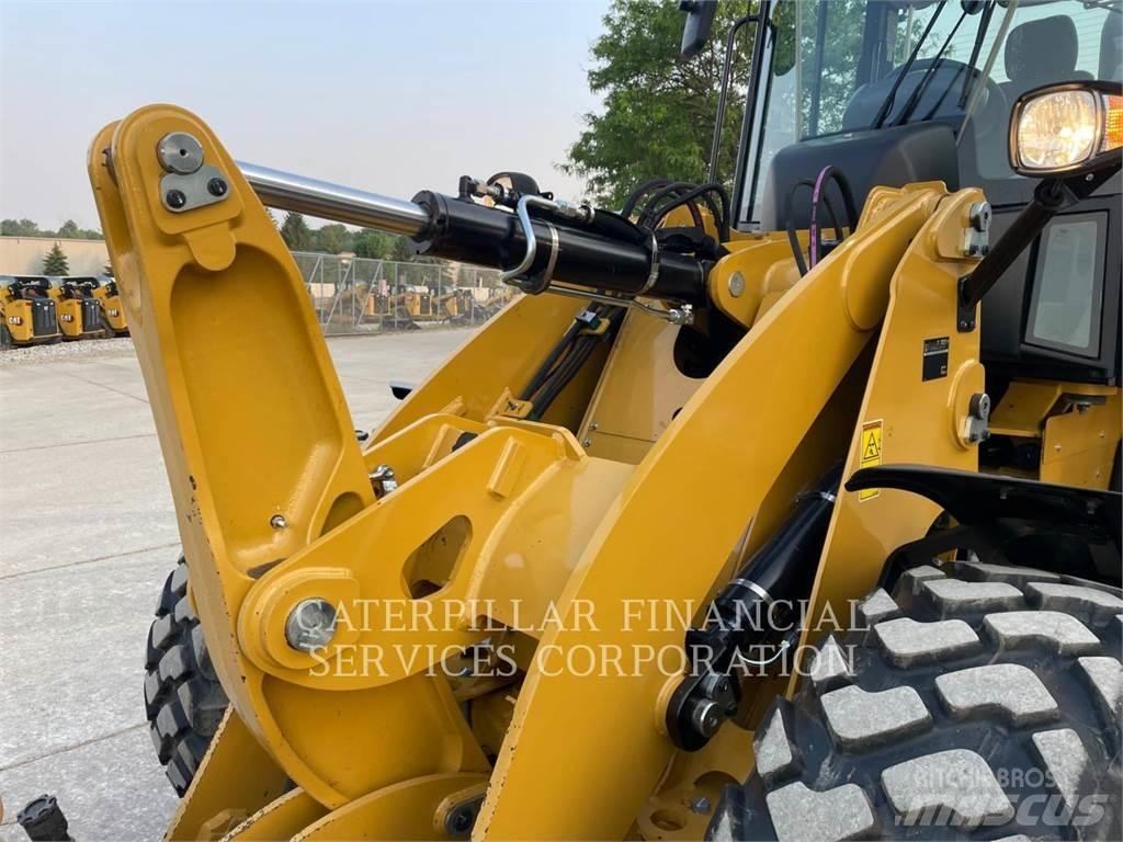 CAT 91414 لوادر بعجل