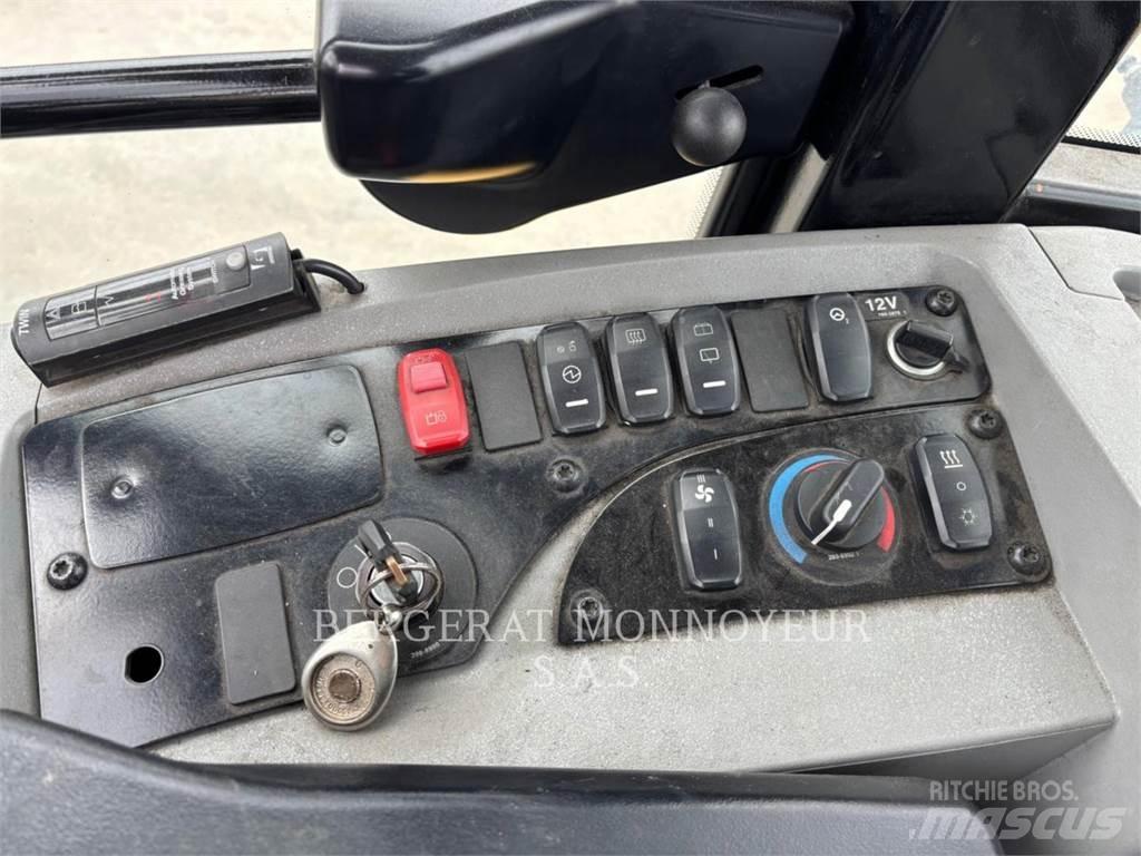 CAT 914M لوادر بعجل