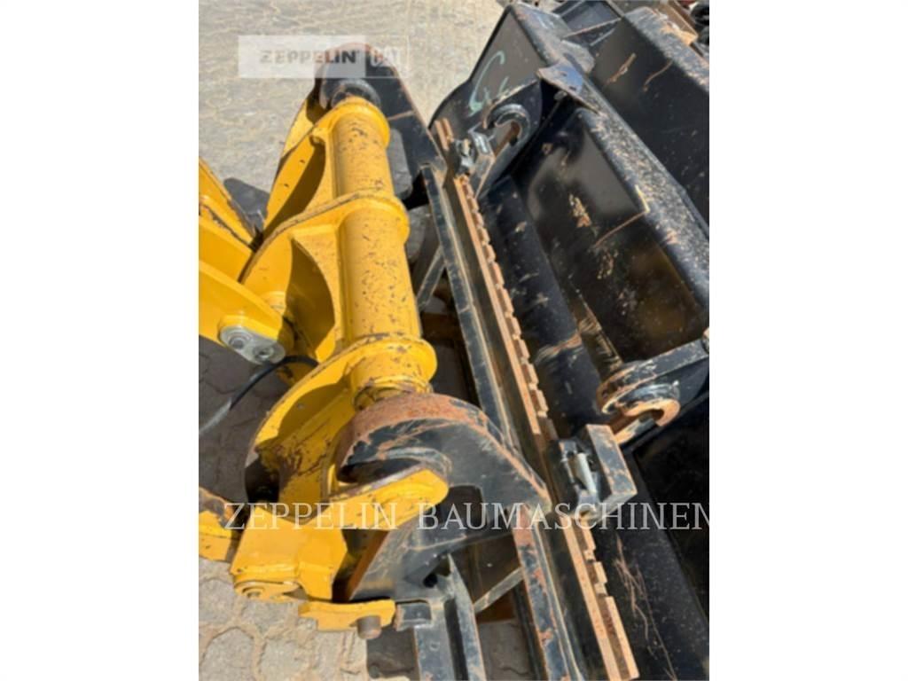 CAT 918M لوادر بعجل