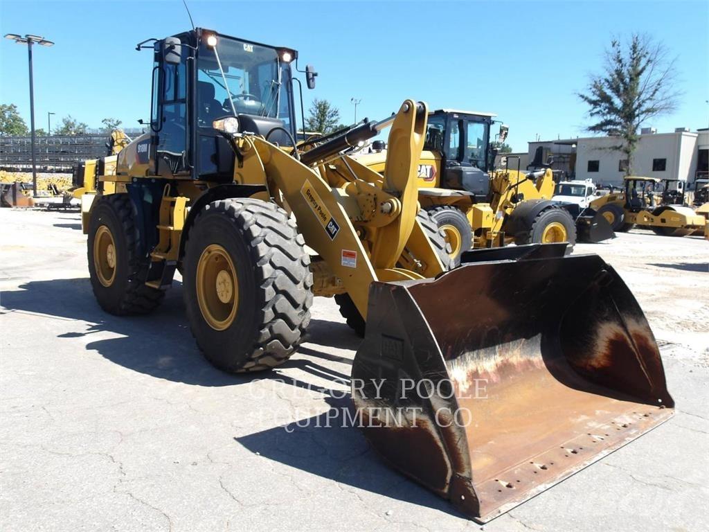 CAT 918M لوادر بعجل