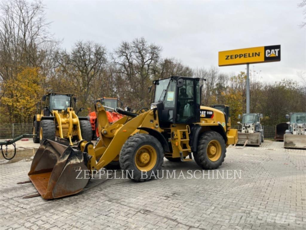 CAT 918M لوادر بعجل