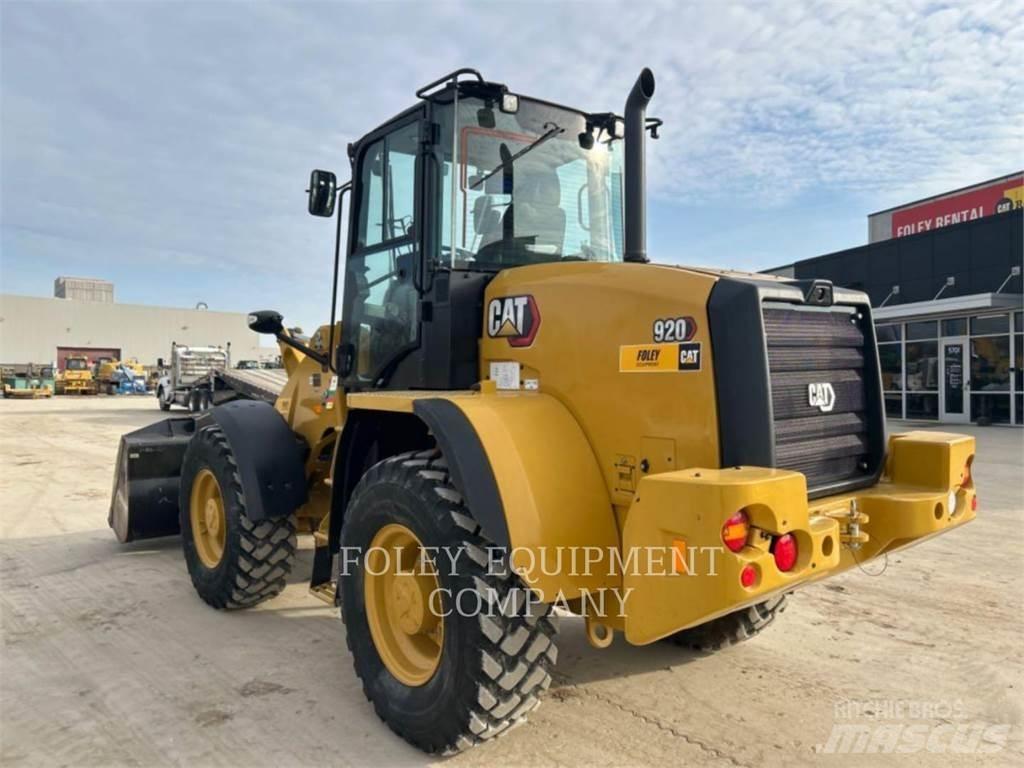 CAT 920-14 لوادر بعجل