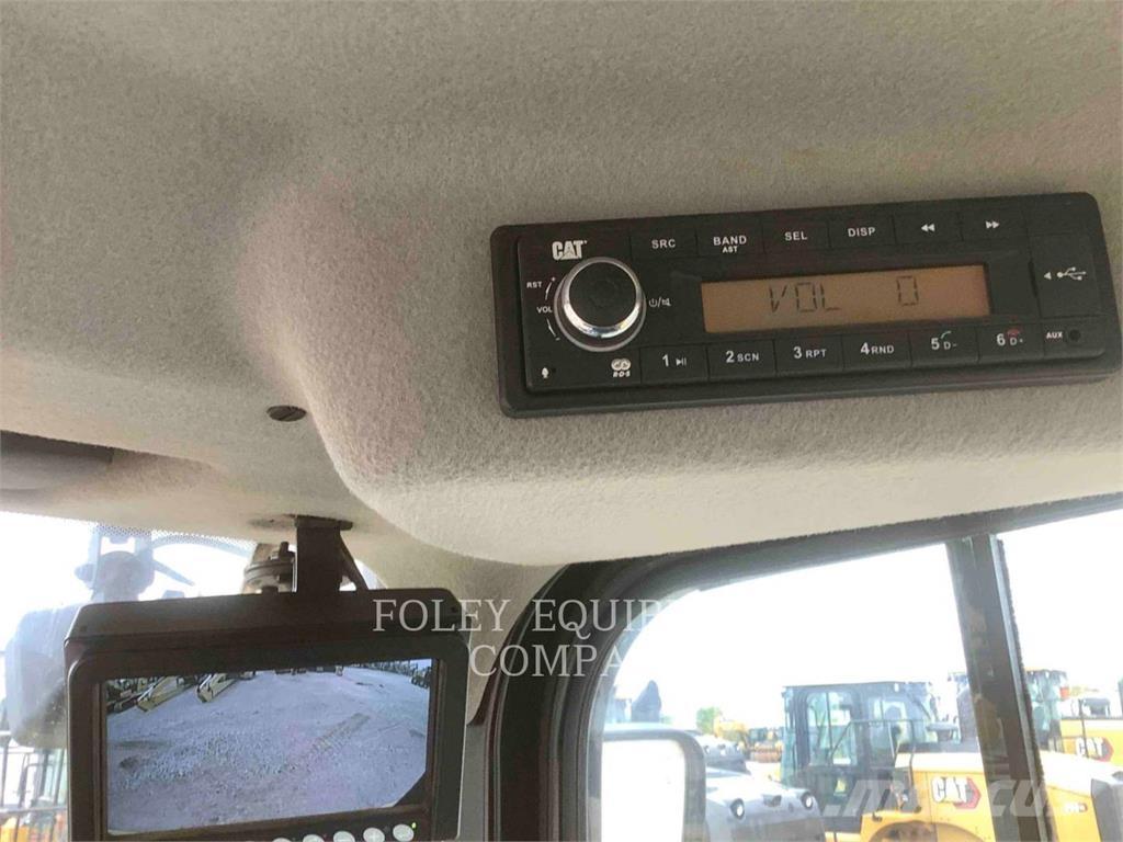 CAT 920-14 لوادر بعجل