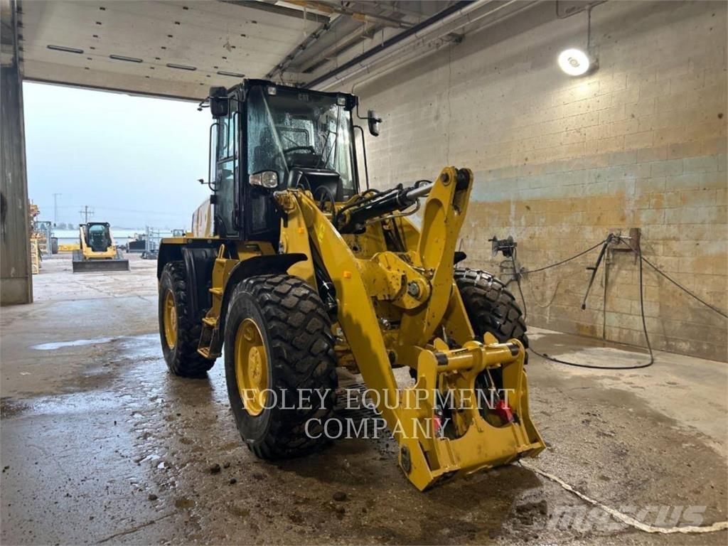 CAT 920-14 لوادر بعجل