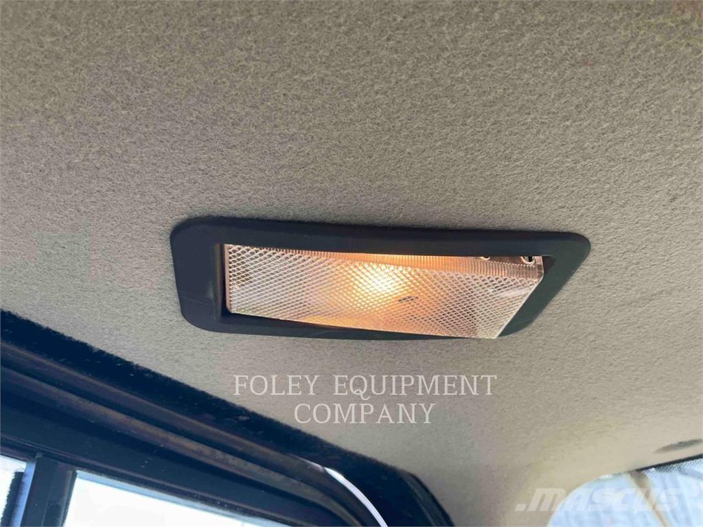 CAT 920-14 لوادر بعجل