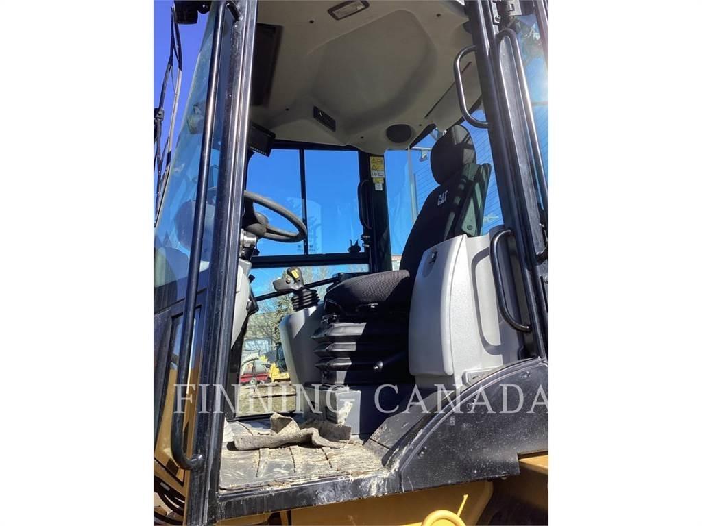 CAT 920-14 لوادر بعجل