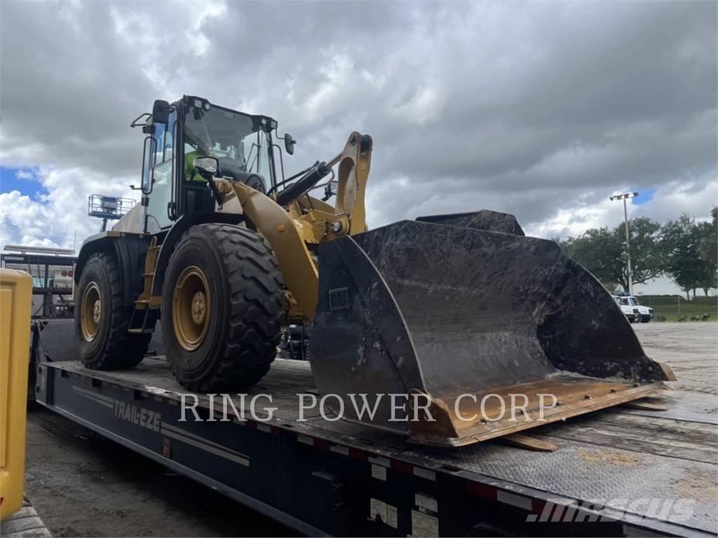CAT 920 FQC لوادر بعجل