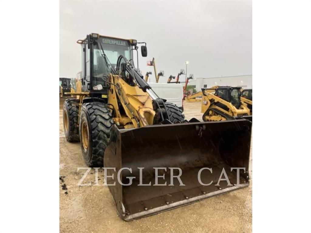 CAT 924H لوادر بعجل