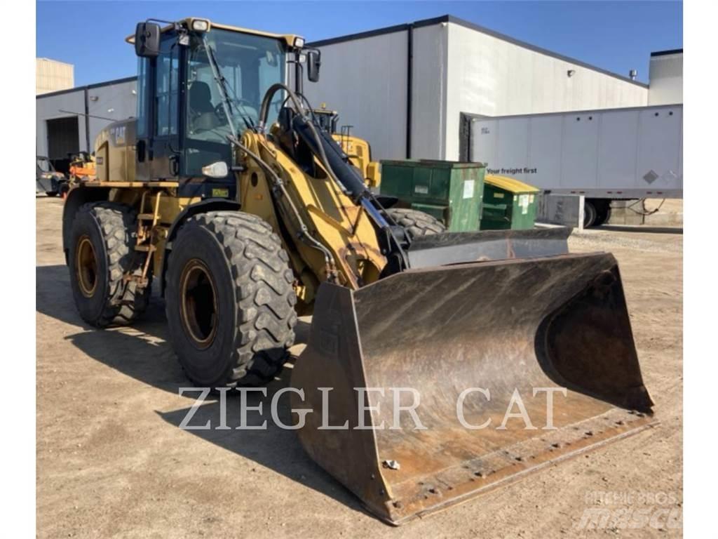 CAT 924H لوادر بعجل