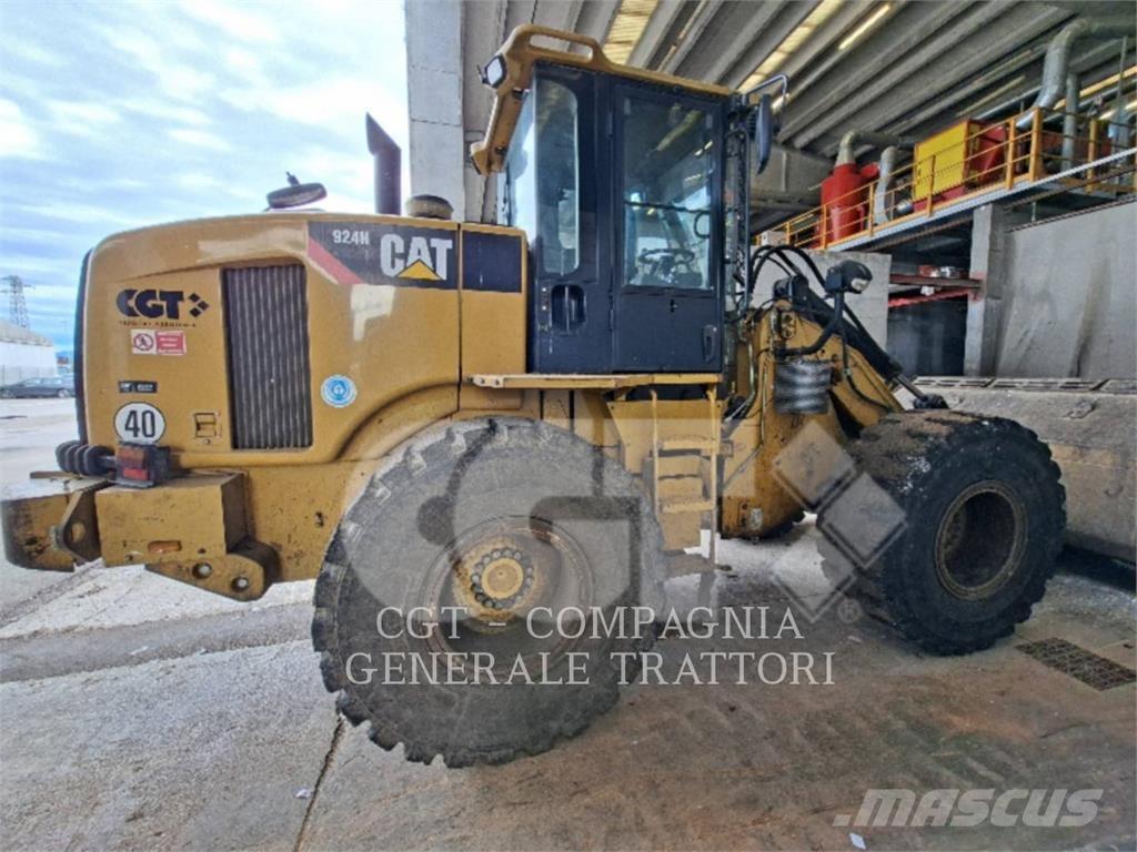 CAT 924H لوادر بعجل