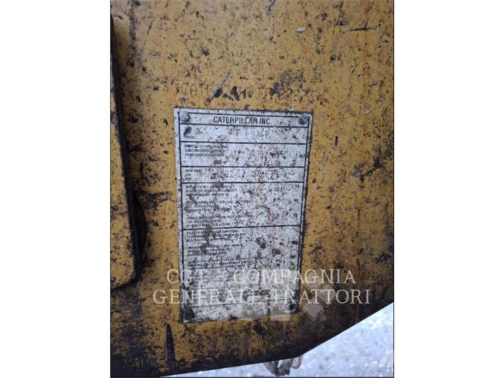 CAT 924H لوادر بعجل