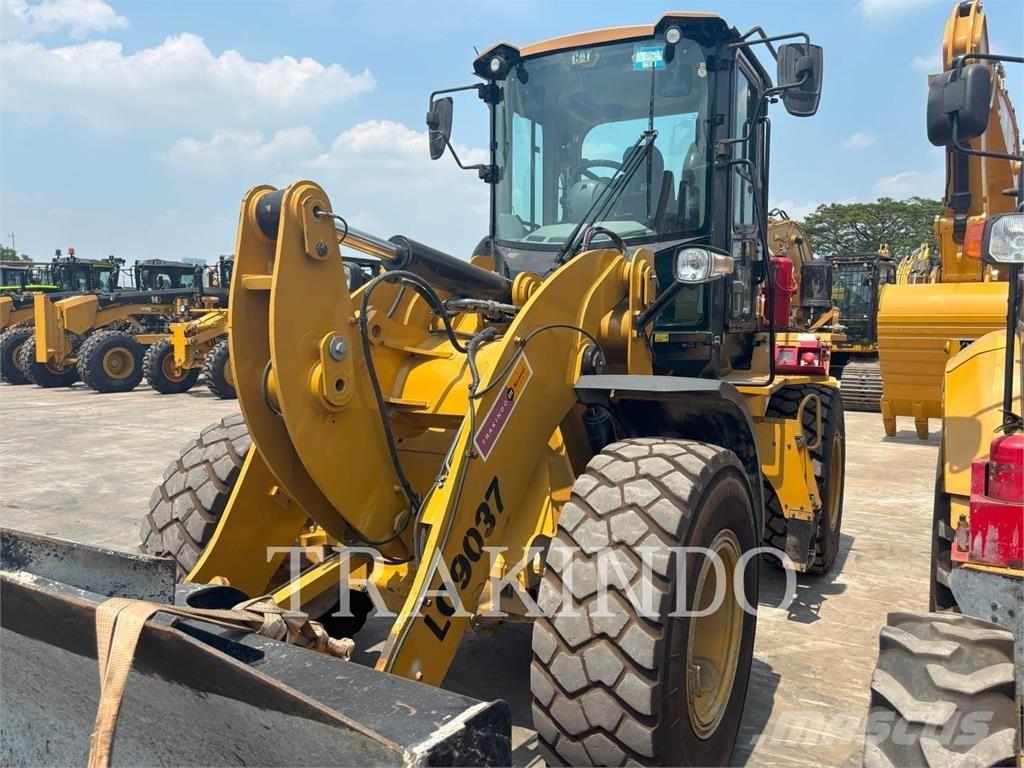 CAT 924K لوادر بعجل
