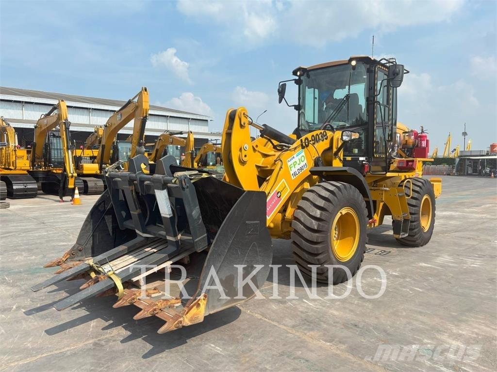CAT 924K لوادر بعجل