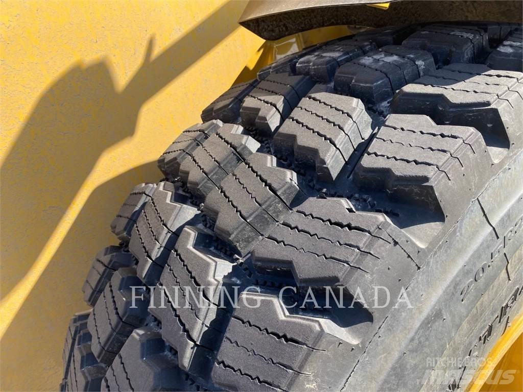 CAT 926-14 لوادر بعجل