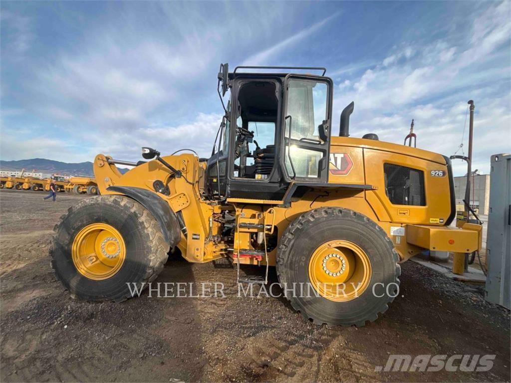CAT 926 QC لوادر بعجل