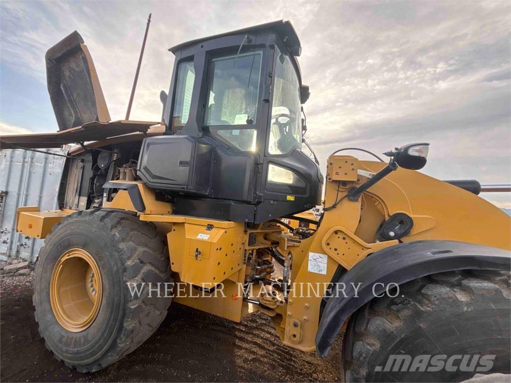 CAT 926 QC لوادر بعجل