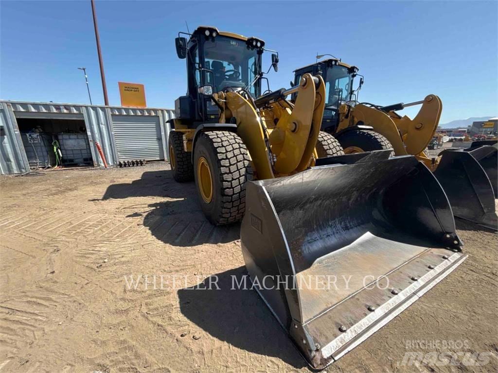CAT 926 QC 3V لوادر بعجل