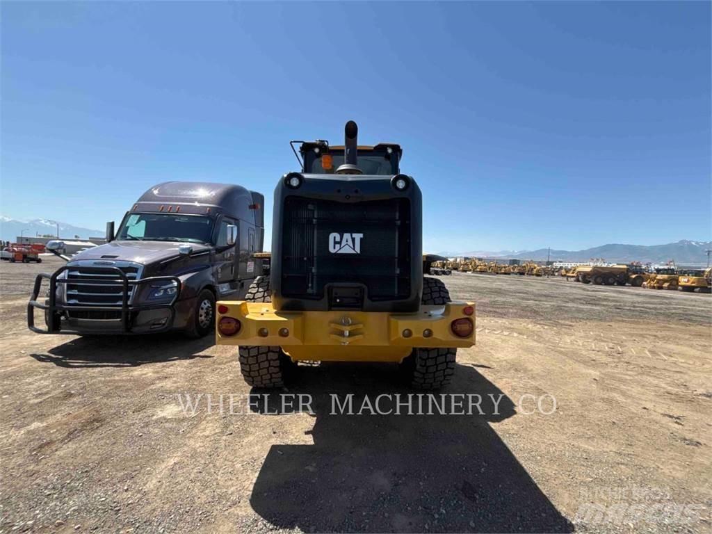 CAT 926 QC 3V لوادر بعجل