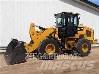 CAT 926M لوادر بعجل