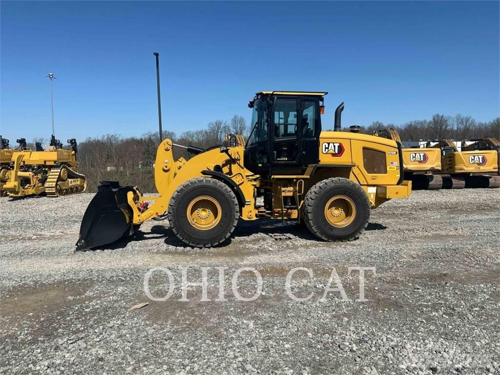 CAT 926M لوادر بعجل