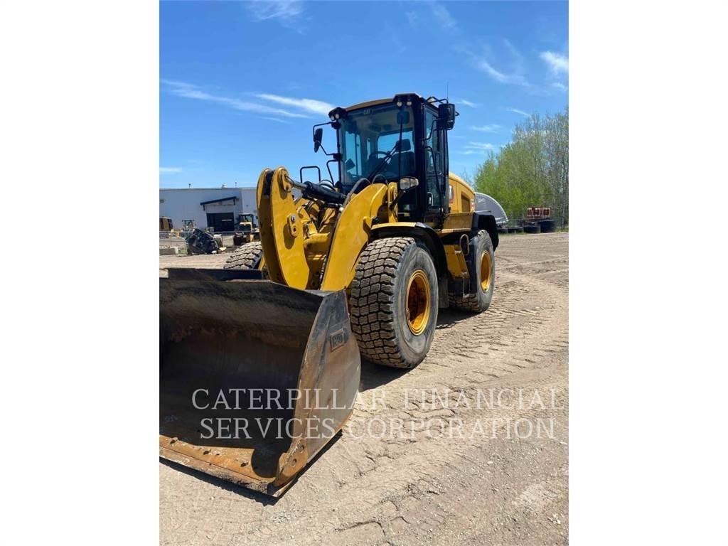 CAT 926M لوادر بعجل