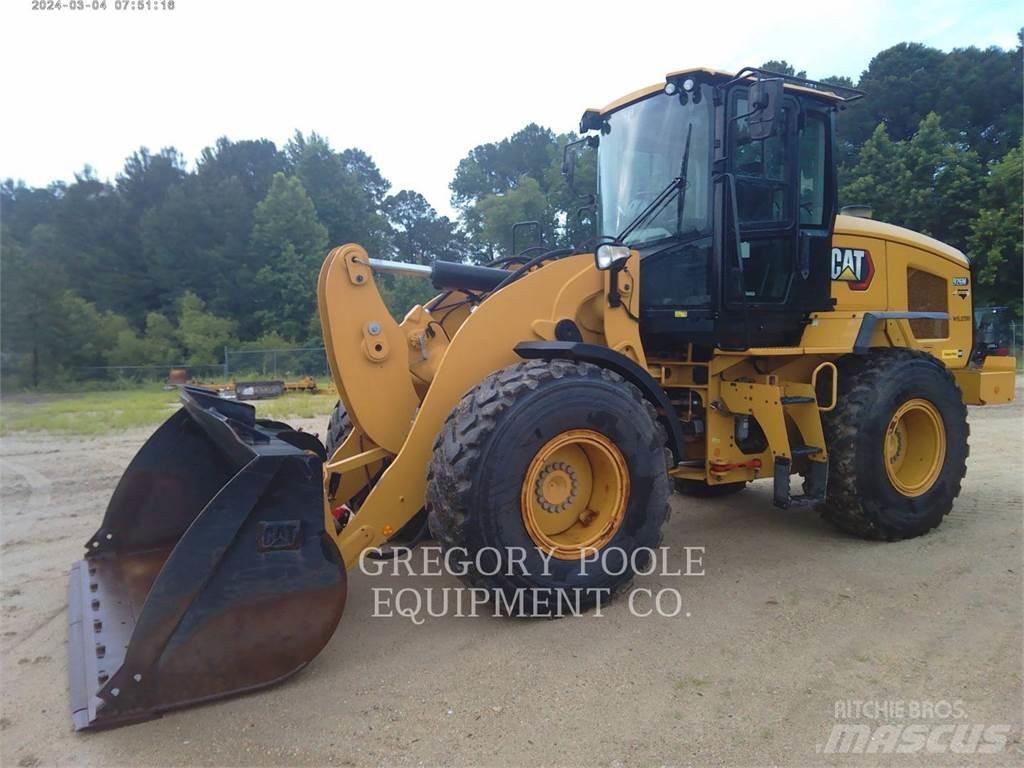 CAT 926M لوادر بعجل
