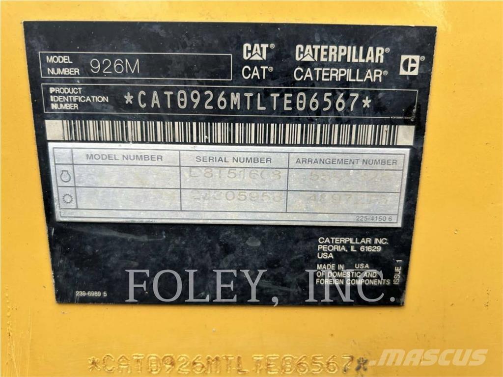 CAT 926M لوادر بعجل