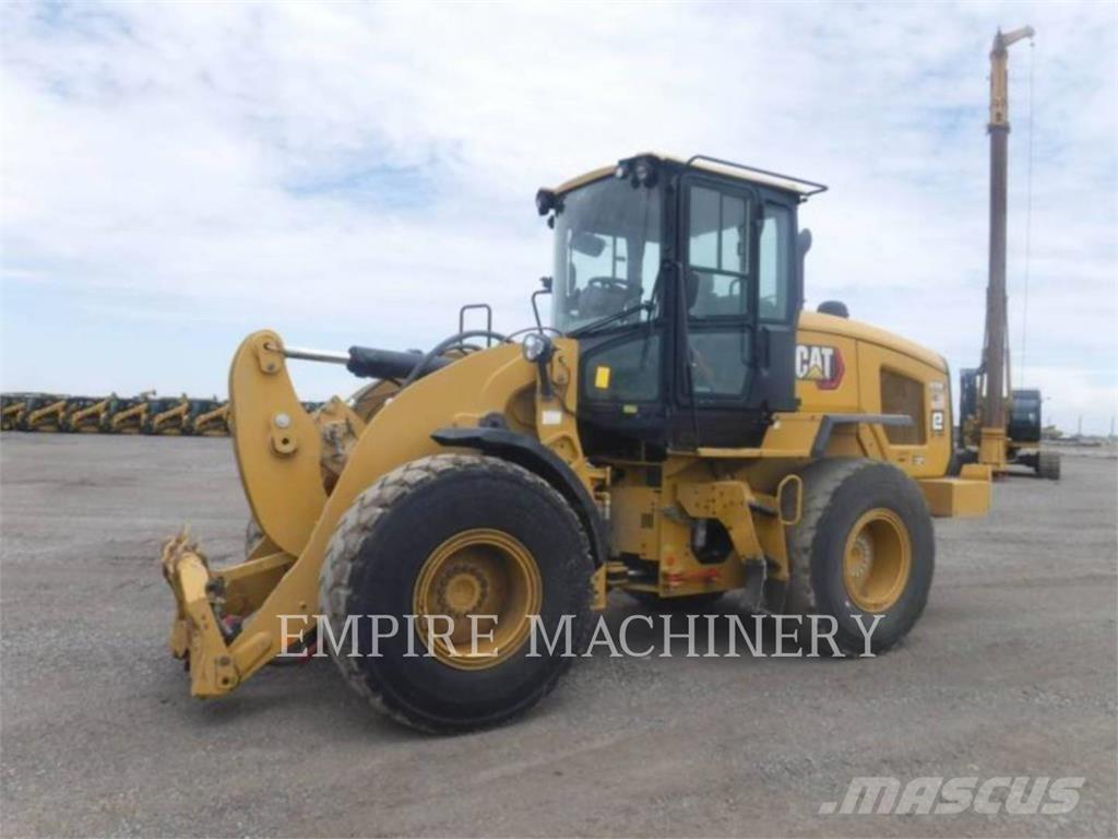 CAT 926M FC لوادر بعجل