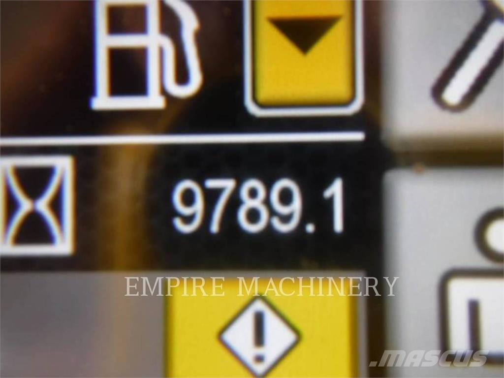 CAT 926M FC لوادر بعجل