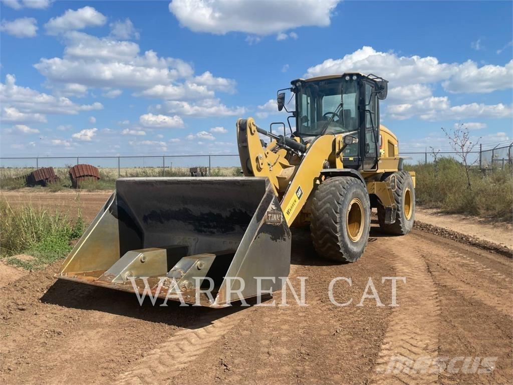 CAT 926M HL لوادر بعجل