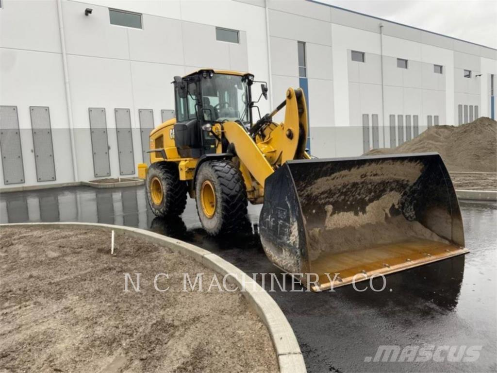 CAT 926M HL لوادر بعجل