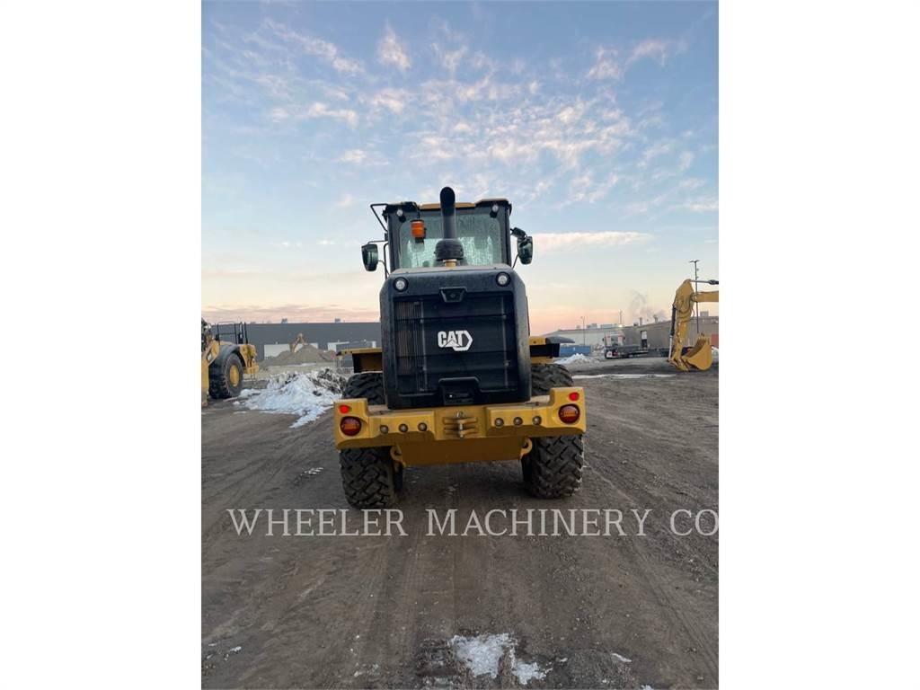 CAT 926M HL QC لوادر بعجل