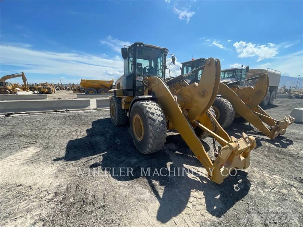CAT 926M HL QC لوادر بعجل