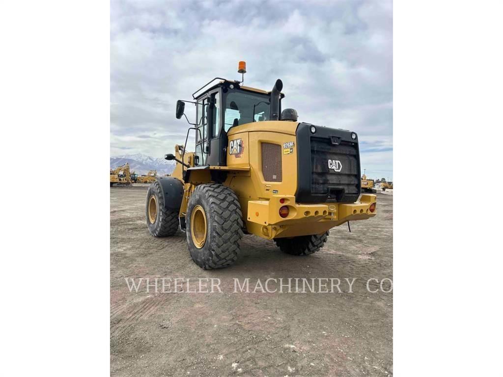 CAT 926M HL QC لوادر بعجل
