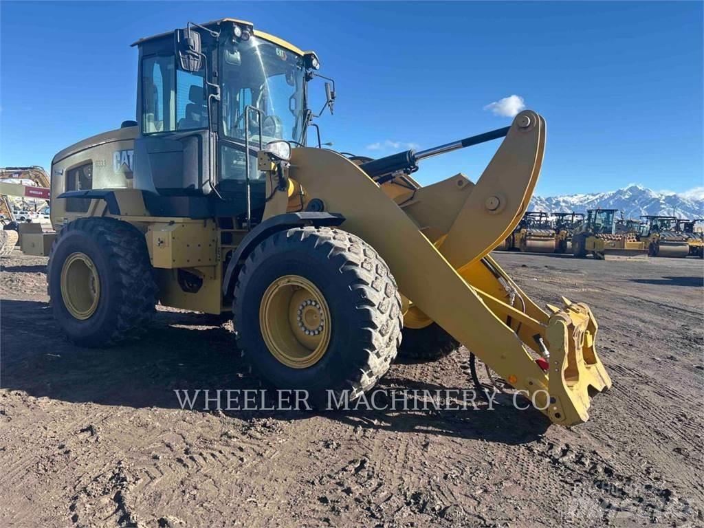 CAT 926M HL QC لوادر بعجل