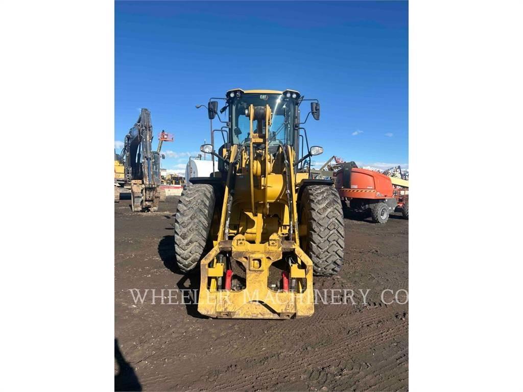 CAT 926M HL QC لوادر بعجل