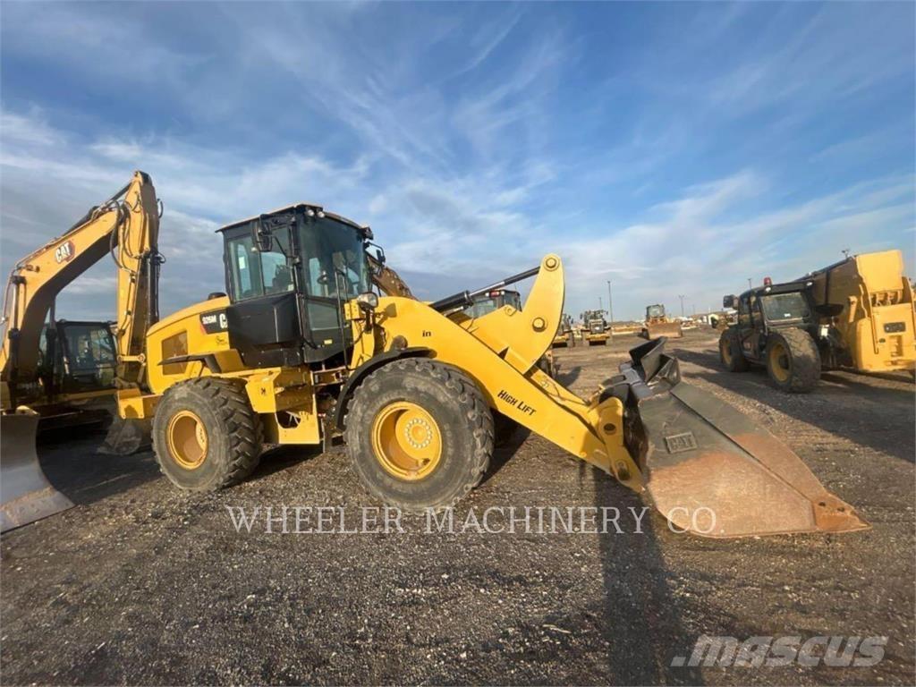CAT 926M HL QC لوادر بعجل
