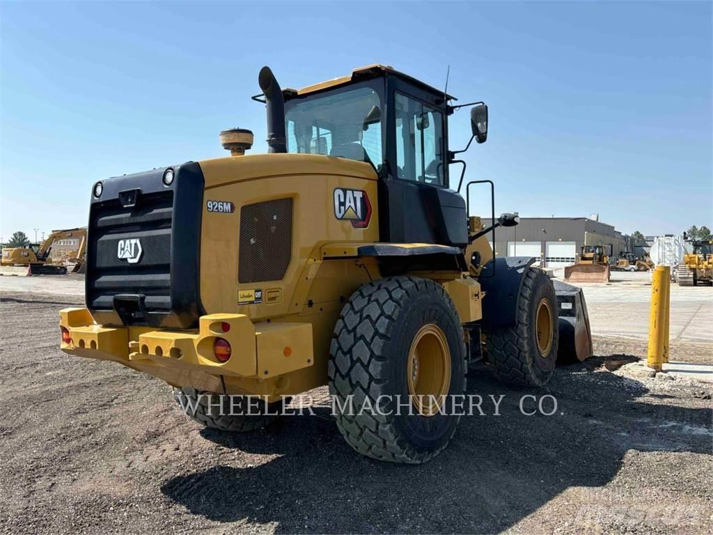 CAT 926M QC لوادر بعجل