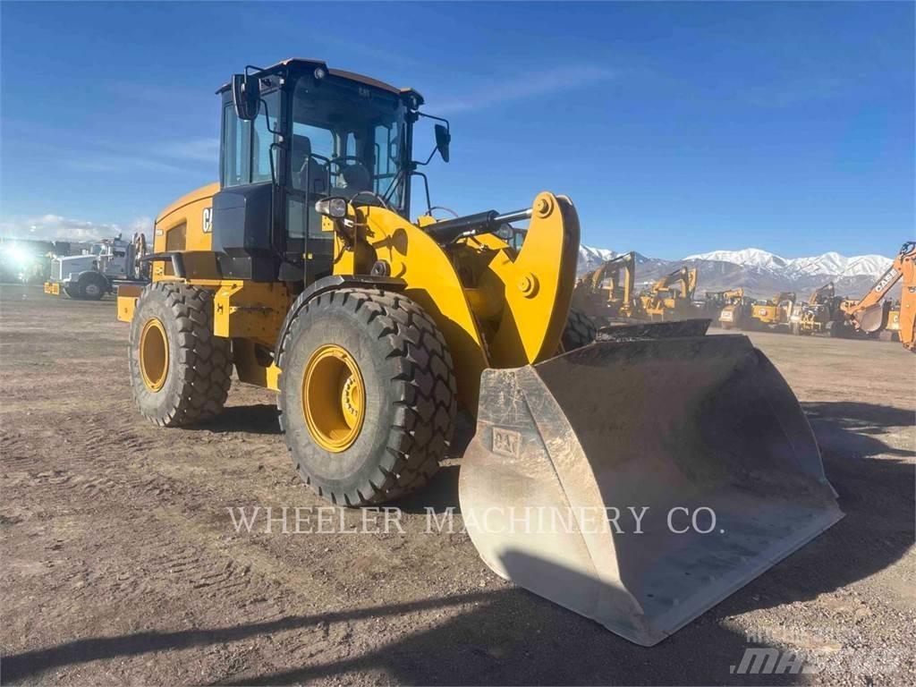 CAT 926M QC لوادر بعجل