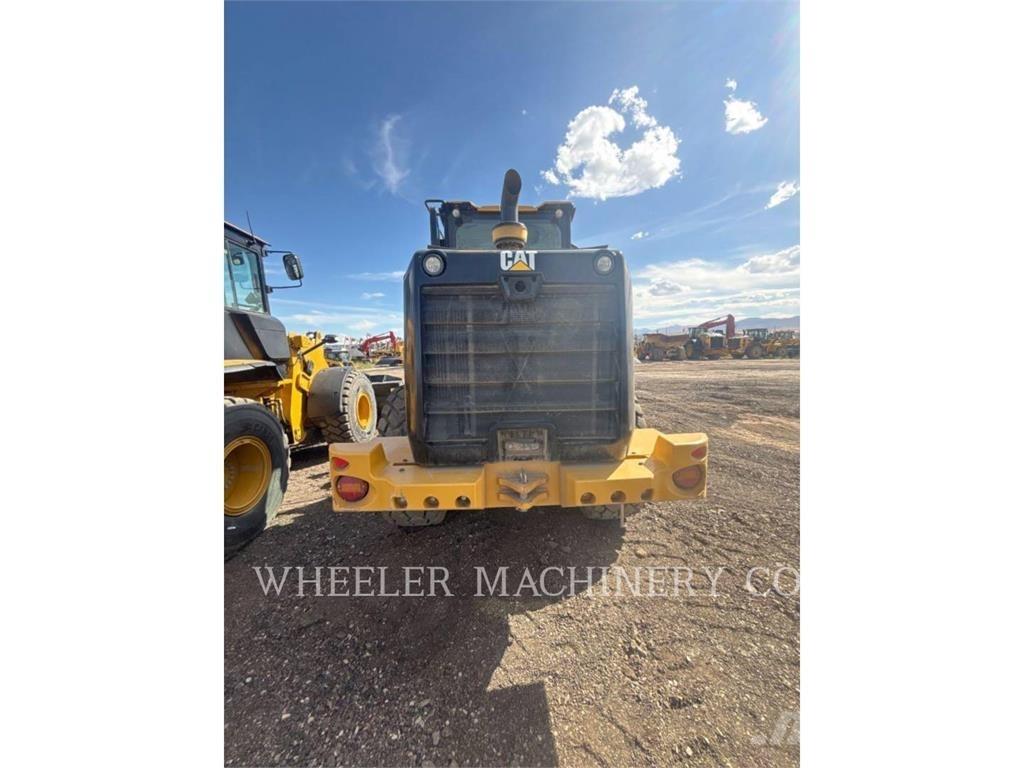 CAT 926M QC لوادر بعجل