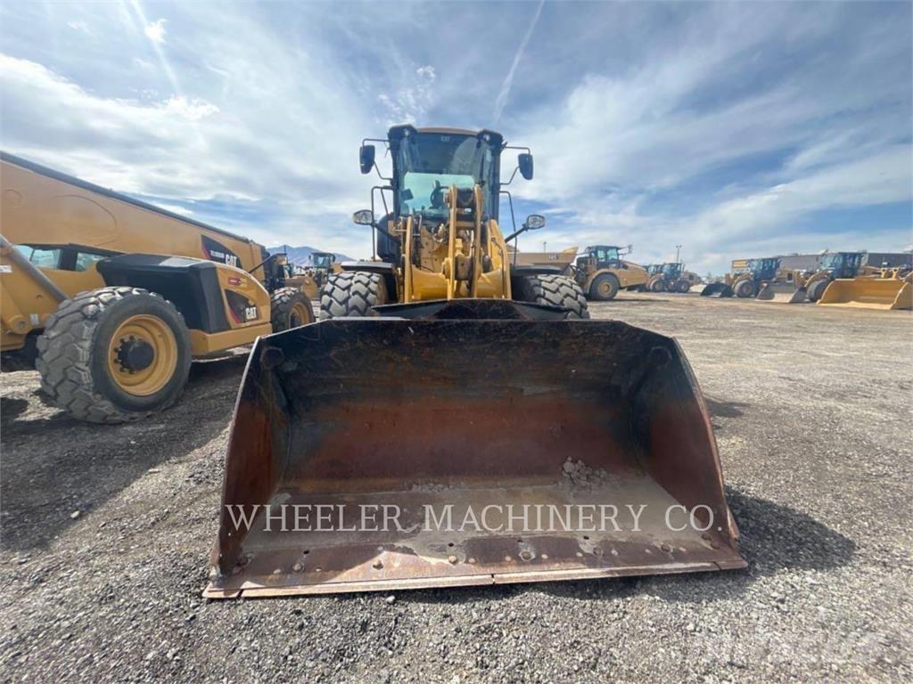 CAT 926M QC لوادر بعجل