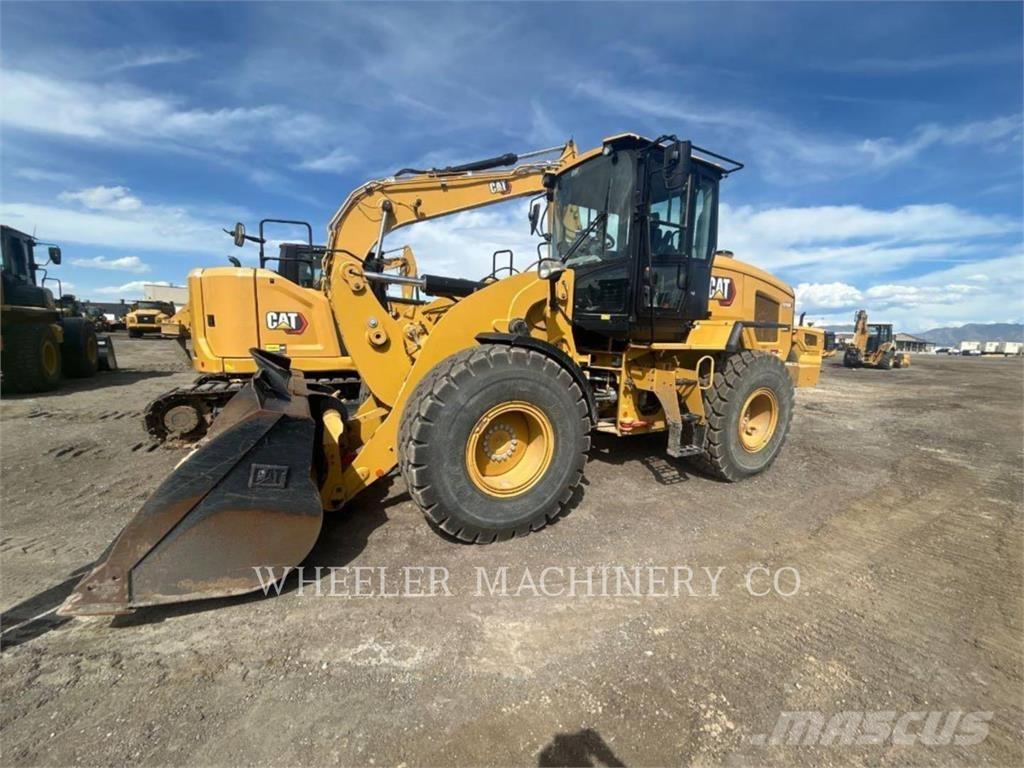 CAT 926M QC لوادر بعجل