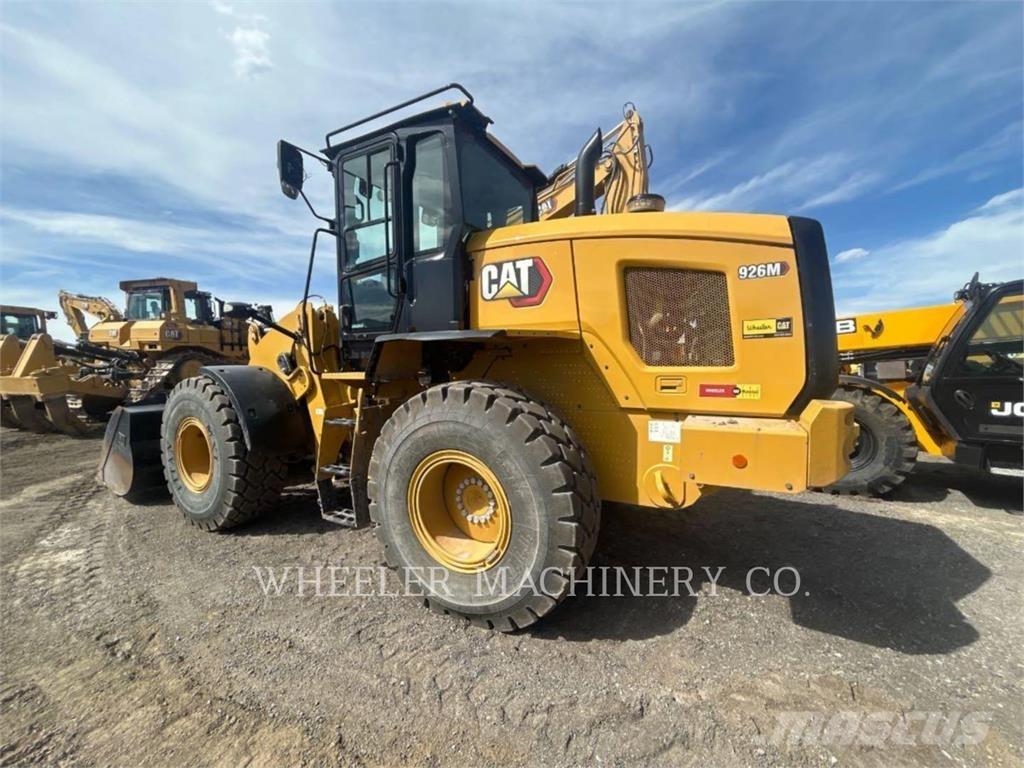 CAT 926M QC لوادر بعجل