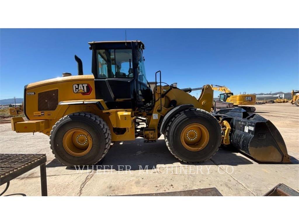 CAT 926M QC لوادر بعجل