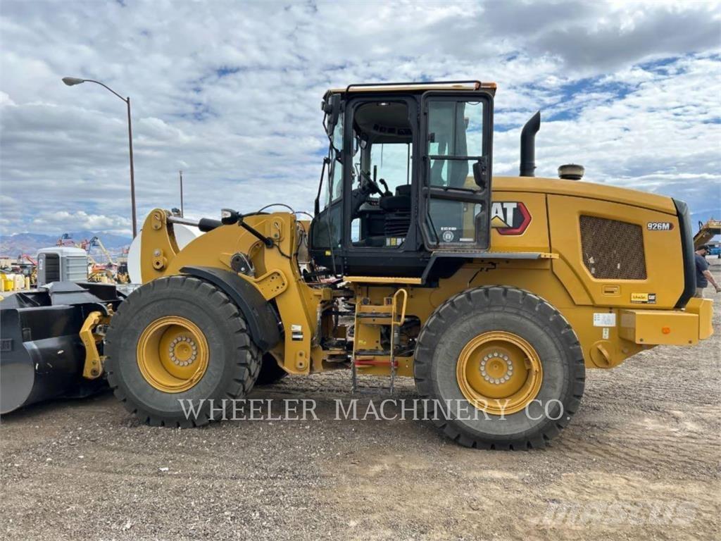 CAT 926M QC 3V لوادر بعجل